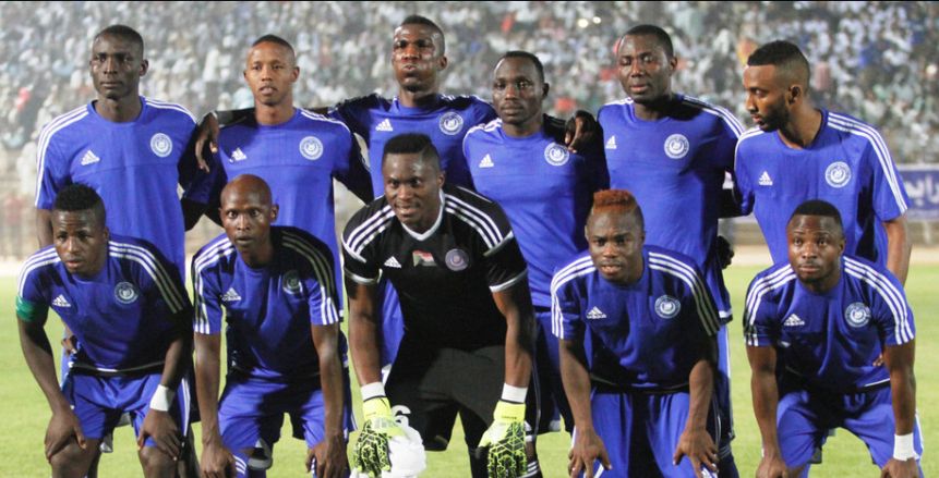 الهلال السوداني يُقيل مدربه.. ويُعين «قاهر الأهلي» خلفًا له