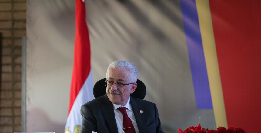 وزير التربية والتعليم:  سعيد بالتواجد داخل مقر النادي الأهلي