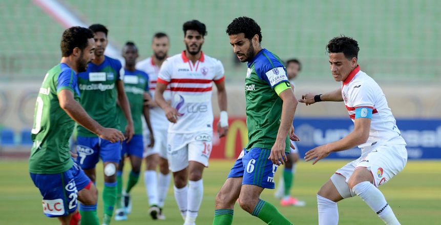 لاعبو الزمالك يرفضون مصافحة أيمن حافظ