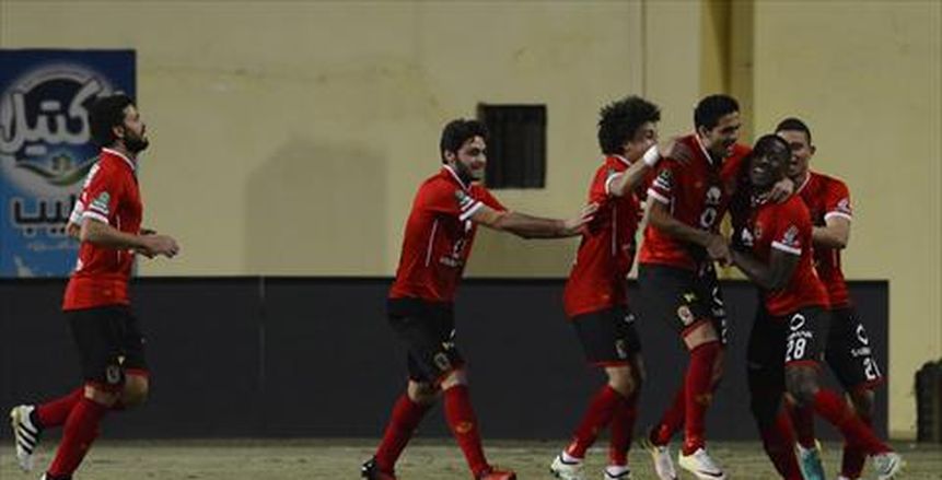 لاعبو الأهلي يخضعون لقياسات نسب الدهون والوزن