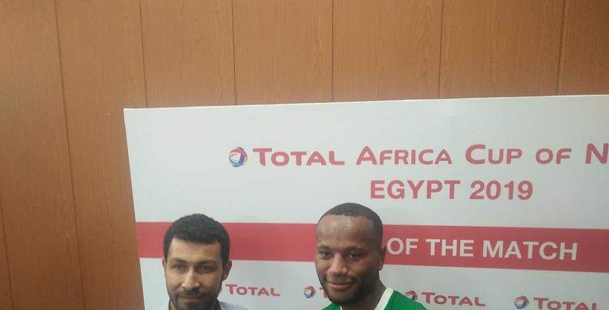 بالصور| ماركو إلايماهاريتا يفوز بجائزة أفضل لاعب في مباراة مدغشقر و وبوروندي