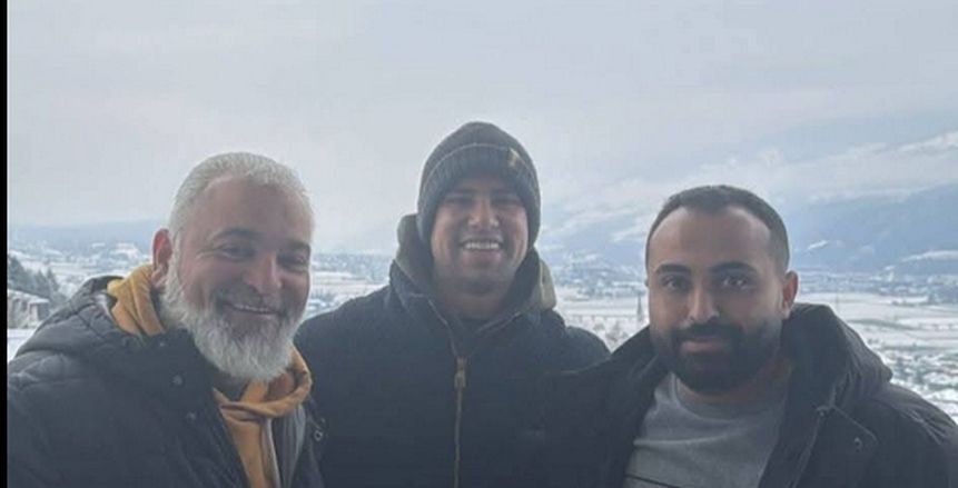 رضا سليم يصل إلى النمسا بعد انتهاء أزمة التأشيرة