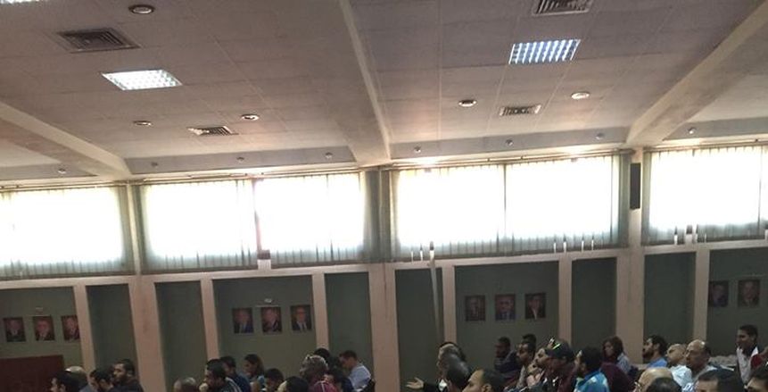 بالصور| حضور مكثف من المدربين بندوة الطب الرياضي باللجنة الأولمبية
