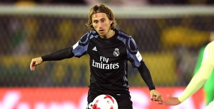 "مودريتش" يواجه تهمة الشهادة الزور أمام النيابة الكرواتية
