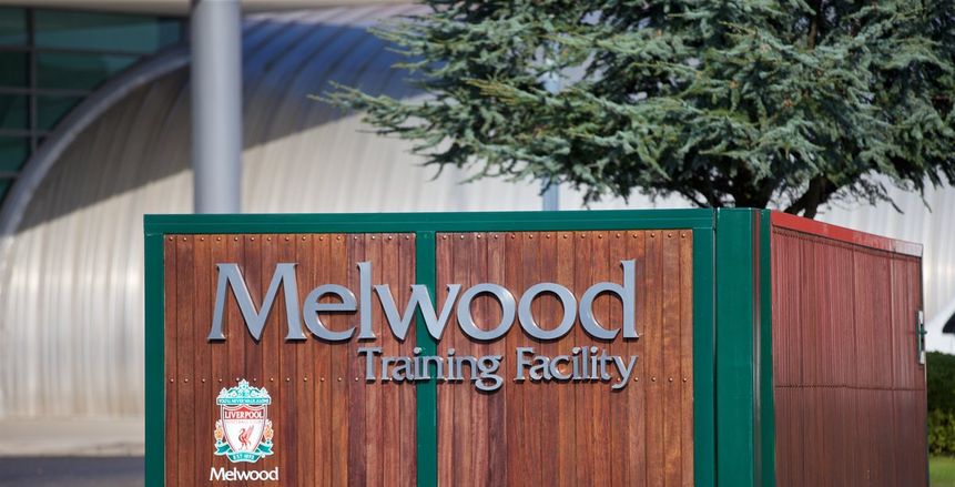 ليفربول يعلن مغادرته للميلوود للمرة الأولى في تاريخه