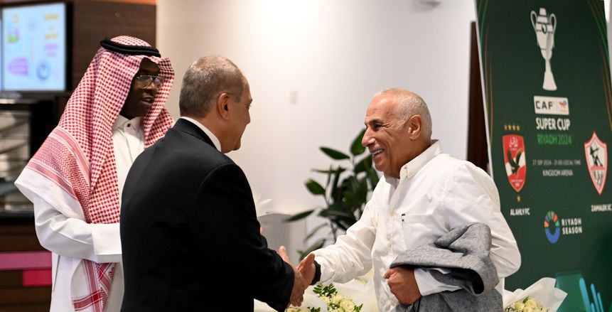 أنتم أفضل وأقوى من الأهلي.. كواليس اجتماع حسين لبيب مع لاعبي الزمالك