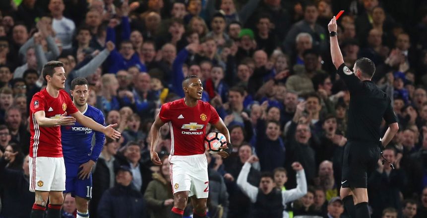 تغريم مانشستر يونايتد بسبب أحداث مباراة تشيلسي