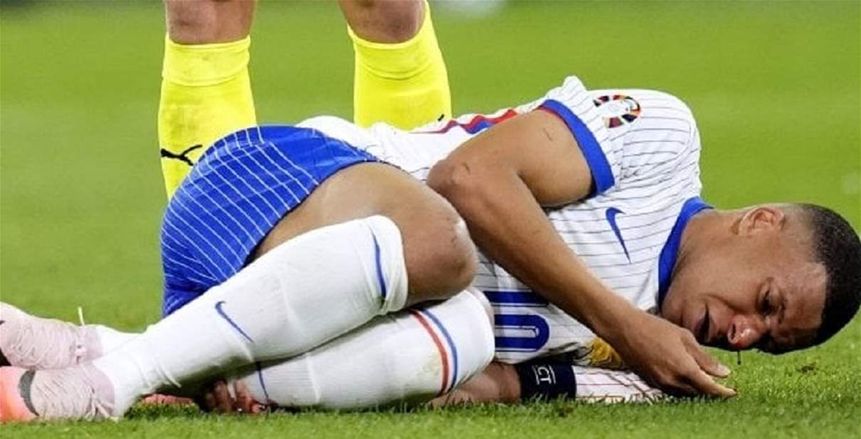 مدرب برشلونة يطلب صفقة مٌفاجئة.. وساعات تحسم موقف مبابي