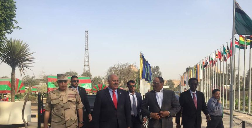 بالصور| سفير الإمارات يحضر فعاليات بطولة الشيخة فاطمة للرماية