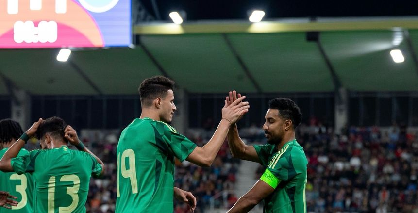 الهلال يواجه الدحيل في قمة عربية مبكرة بدوري أبطال آسيا