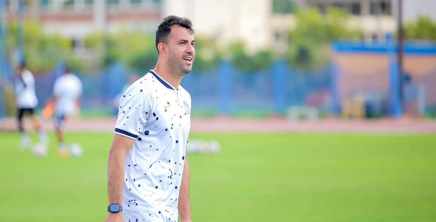 فرج عامر يكشف أسباب رحيل أحمد حسن مكي عن الجهاز الفني لسموحة «خاص»