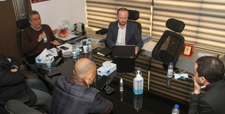 اتحاد الكرة يستقبل مندوبا عن الشركة المنفذة لـVAR بكأس العالم للأندية