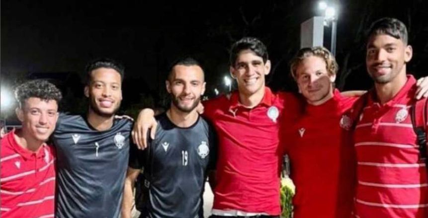 حارس إشبيلية يدعم الوداد قبل مواجهة الأهلي في نهائي دوري أبطال إفريقيا
