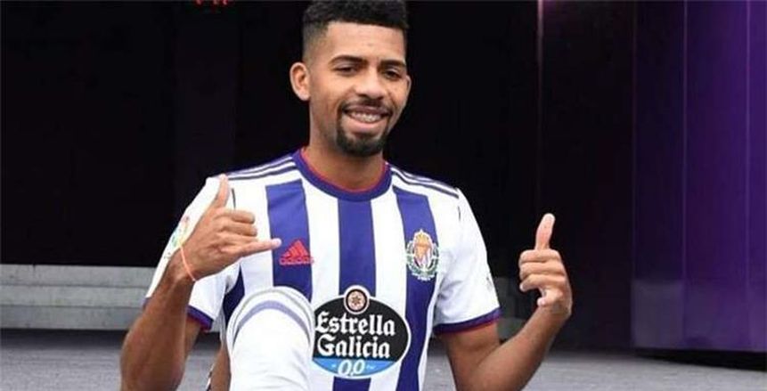 تقارير.. إصابة لاعب برشلونة بفيروس كورونا