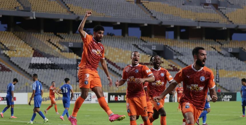 فيستون ماييلي يقود هجوم بيراميدز أمام الاتحاد السكندري في دوري Nile