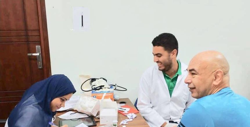 حسام حسن يشارك في حملة "100 مليون صحة" ببورسعيد