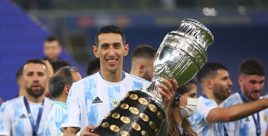 بطل الدوري البرازيلي يتفاوض مع نجم باريس سان جيرمان