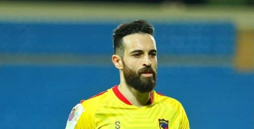 صراع الوداد والزمالك على بديل فرجاني ساسي.. و20 مليون تحسم الصفقة للأبيض