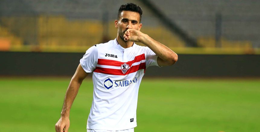 بلاغ للنائب العام يطالب بالتحقيق في "إشارة أصابع" باسم مرسي ويتهمه بـ"الفعل الفاضح"