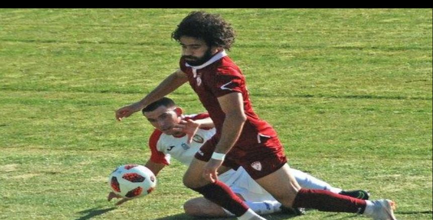 «لاريسا» يسقط أمام «باناثينايكوس» بمشاركة «باسم مرسي»
