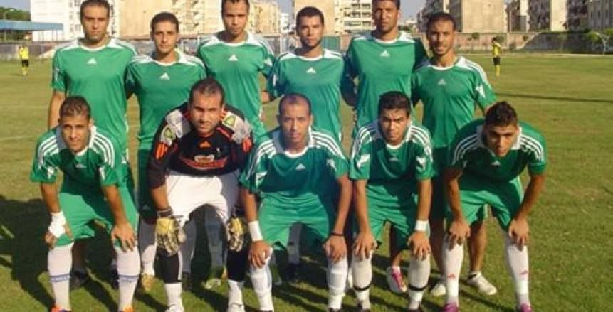 وفاة مدرب فارسكور أثناء مباراة فريقه بدوري القسم الرابع
