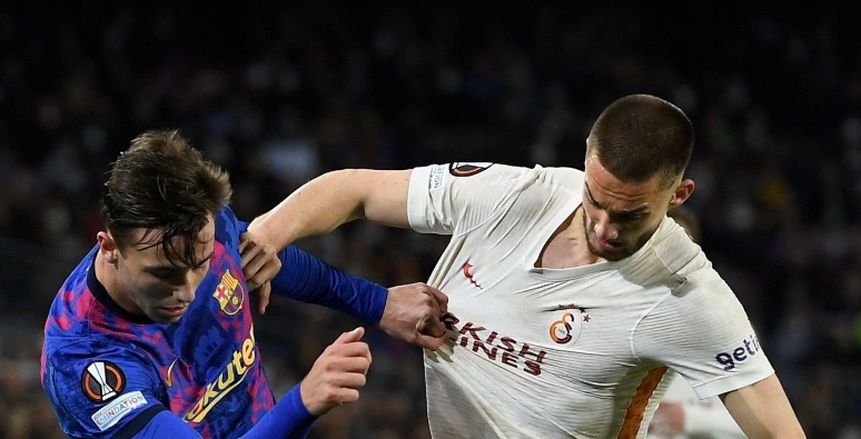 مدرب جالاتا سراي: أوقفنا هجوم برشلونة وحققنا ما نريد من المباراة