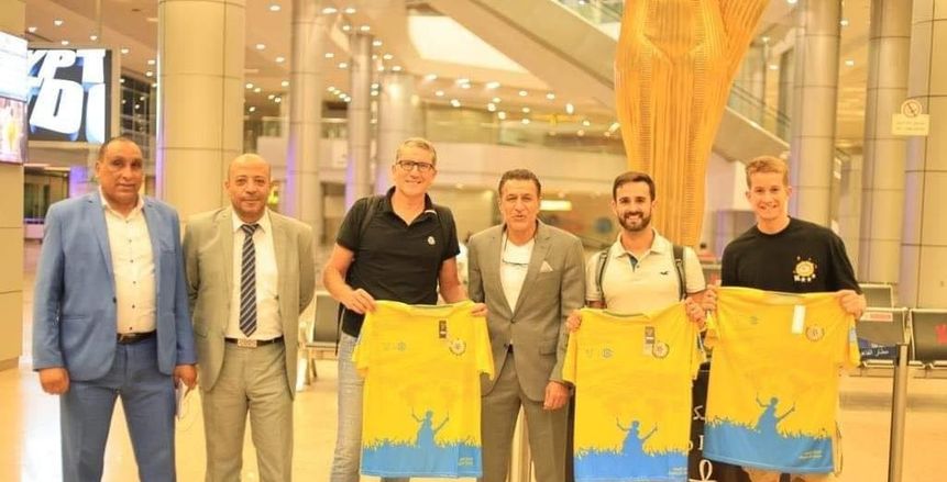 جولة تفقدية لـ جاريدو داخل ملعب الإسماعيلي بعد توليه المهمة رسميًا