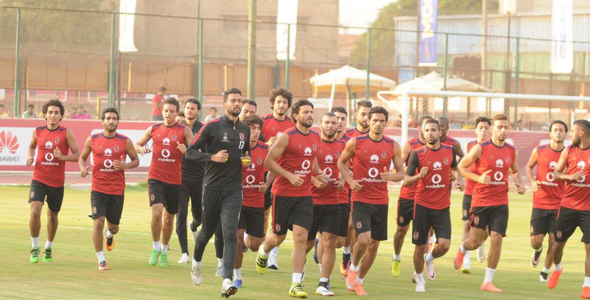 "البدري" يطالب إدارة الأهلي بالتعاقد مع مهاجم الزمالك.. والنادي يبدأ المفاوضات