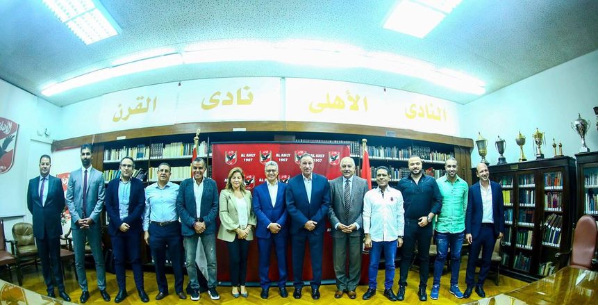 طرح كراسة الشروط الخاصة بحقوق تسمية استاد الأهلي خلال أسبوع