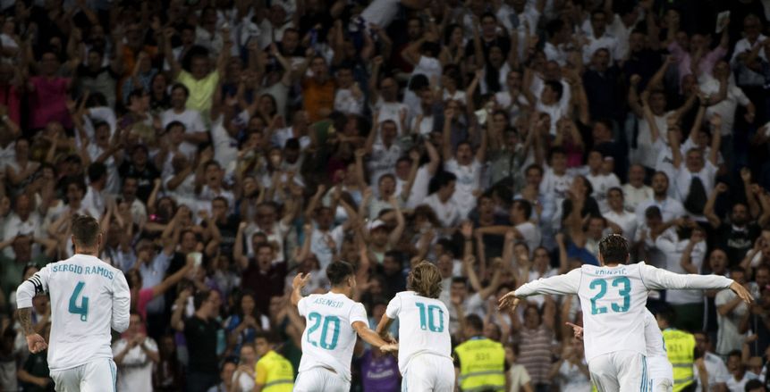 بالفيديو| "بنزيمة" يسجل الهدف الثاني لريال مدريد في شباك برشلونة