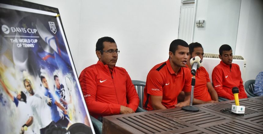كريم مأمون يكشف سر تميز لاعبي التنس المصريين على الملاعب الترابية