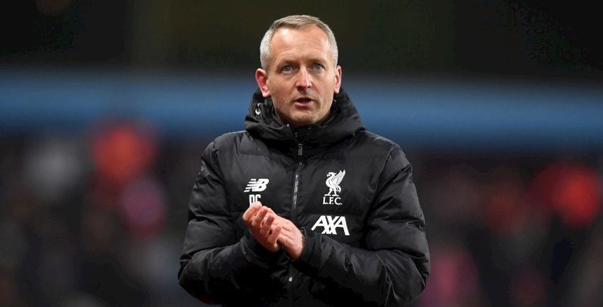 بعد 6 سنوات.. ليفربول يعلن رحيل مدرب فريق 23 عاما