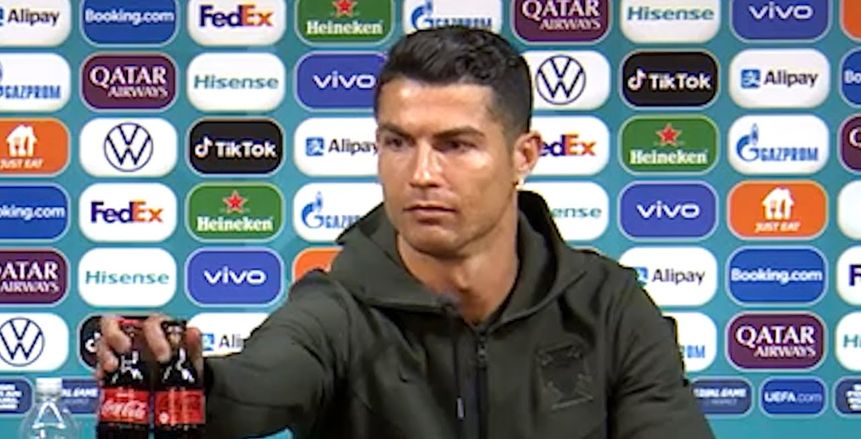 تفاصيل صفقة رونالدو بين يونايتد ويوفنتوس.. «الدون بـ28 مليون يورو»