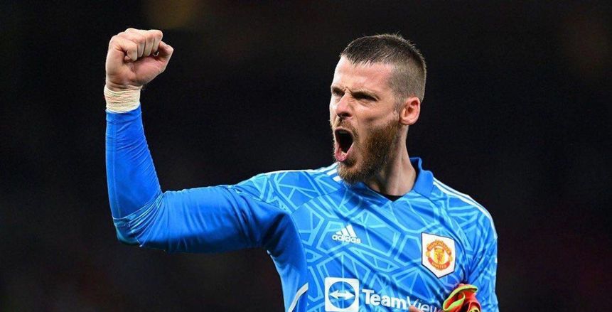 اسم دي خيا مطروح في برشلونة.. ووكيل جناح نابولي يكشف عن رغبة اللاعب