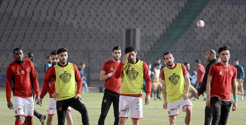 الأهلي يُطعم لاعبيه ضد الملاريا والالتهاب السحائي قبل رحلة الجابون