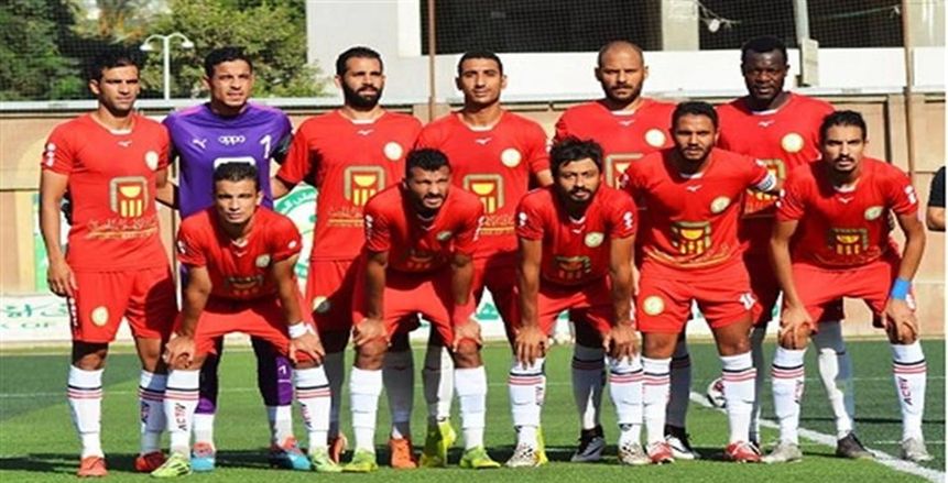 لقطة الأسبوع.. لاعب البنك الأهلي لجهازه الفني: انتوا مجانين؟ «فيديو»