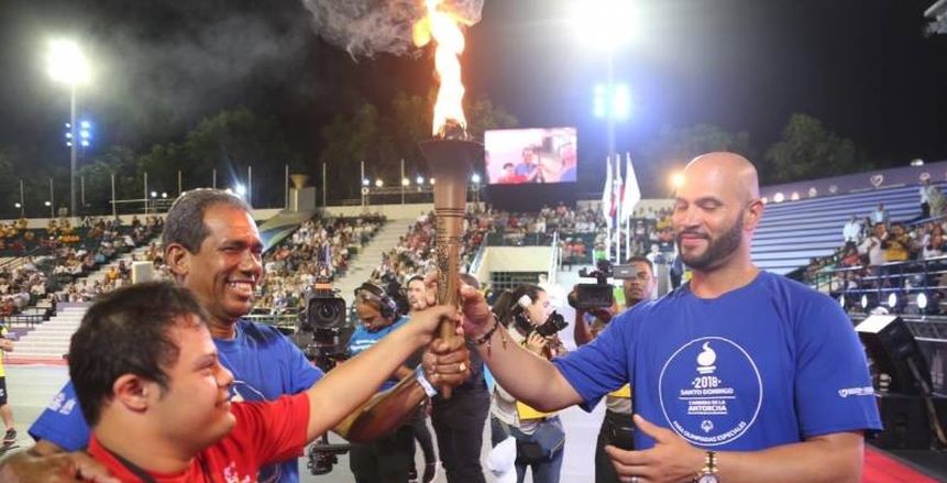 بالصور.. «الخولي» يحمل «الشعلة» في كأس العالم للتنس الأرضي بـ «الدومنيكان»