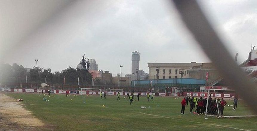 مسعد عوض يغادر مران الأهلي بسبب الإغماء