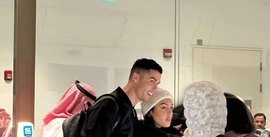 أول ظهور لكريستيانو رونالدو برفقة جورجينا في الرياض «صورة وفيديو»