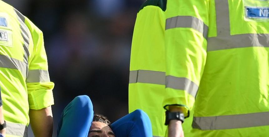إيفرتون يعلن غياب جودفري 3 أشهر بعد إصابته المروعة أمام تشليسي