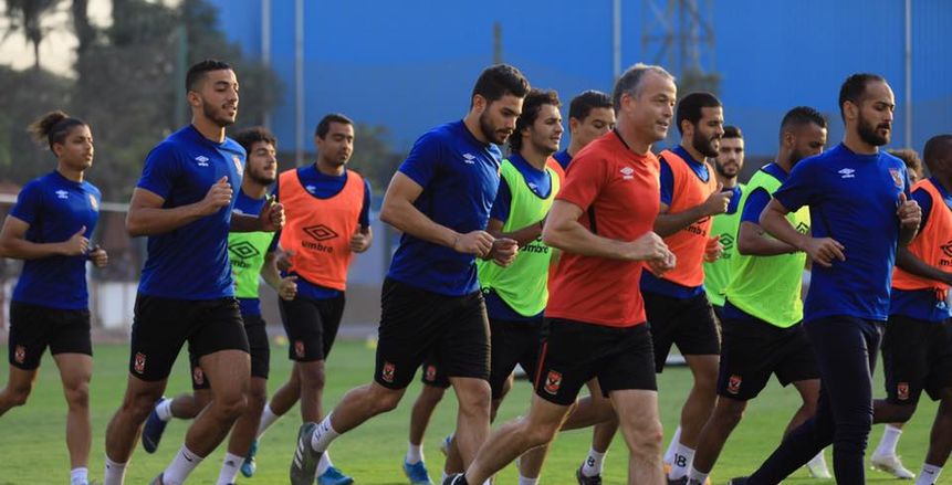 عبدالحفيظ: الأهلي في اجتماعات مستمرة لوضع خطة عودة التدريبات