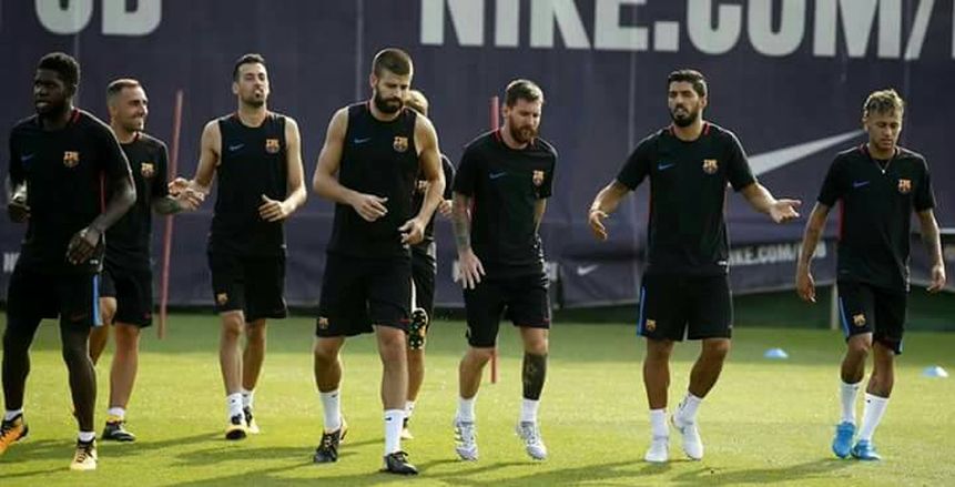 إيفرتون ينضم للصراع على مدافع برشلونة