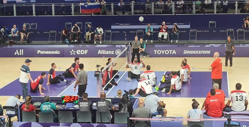 منتخب «الطائرة جلوس» يتأهل لنصف نهائي الألعاب البارالمبية باريس 2024