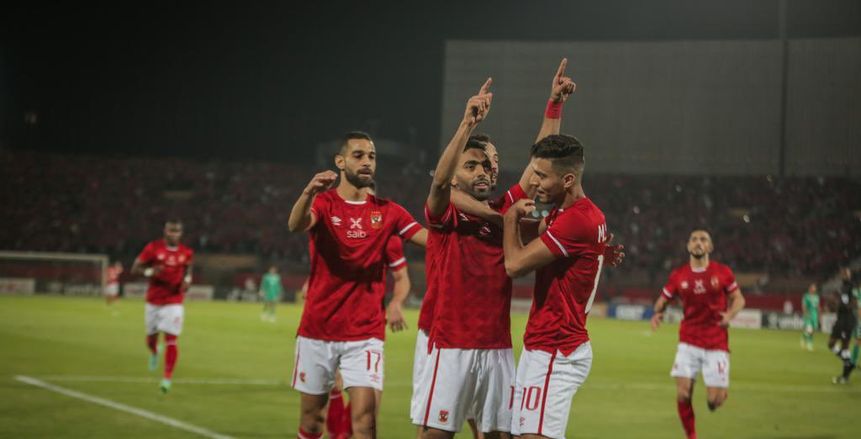شوبير: الأهلي يواجه أزمتين قبل لقاء الوداد بأفريقيا.. و«كاف» يتجاهل الرد
