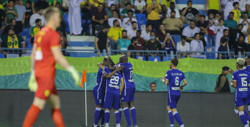 الهلال يفتتح الدوري السعودي بالفوز على الخليج بهدفين نظيفين