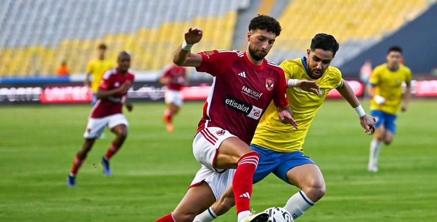 طرد محمد نصر لاعب الإسماعيلي في مباراة الأهلي بدوري NILE
