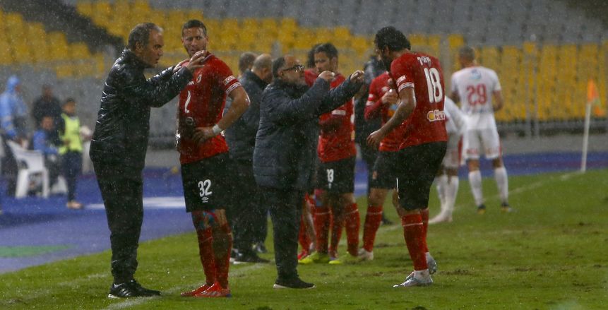 لاسارتي يعيد ثنائي الدفاع الأساسي لتشكيل الأهلي أمام صن داونز