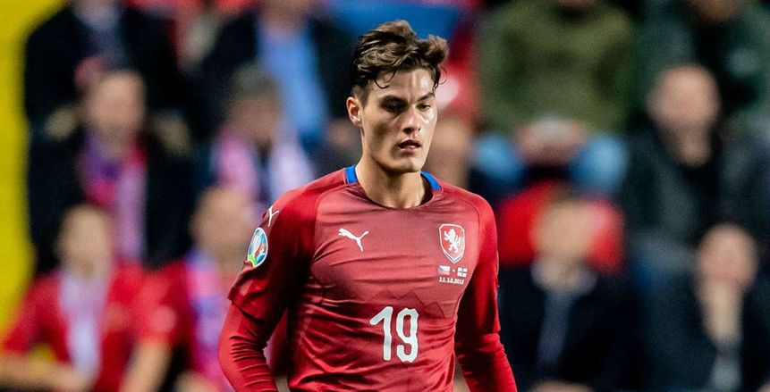 باتريك شيك يفوز بجائزة أفضل هدف في يورو 2020 بتصويت الجماهير