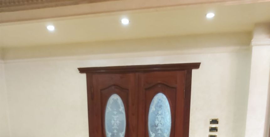 السباح المصري محمد الحسيني يستقبل قيصر روما في ملتقى أبطال التحدي
