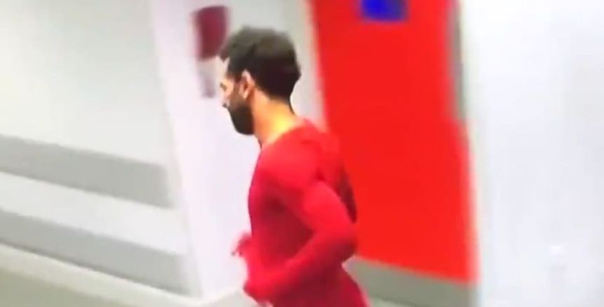 عاجل.. إصابة صلاح في نهاية مباراة ميتلاند الدنماركي (فيديو)